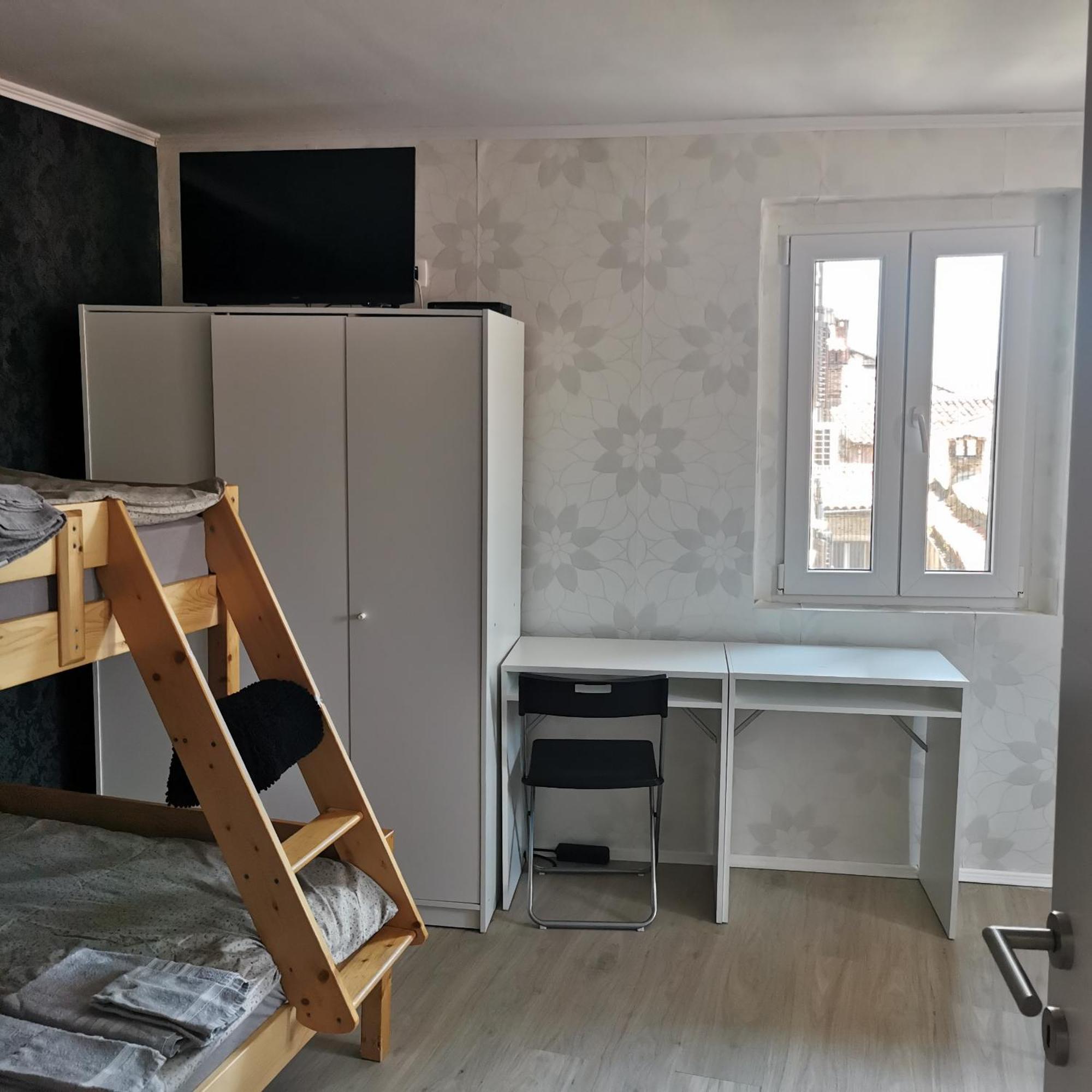 Apartma Jelena Apartment Koper Bagian luar foto